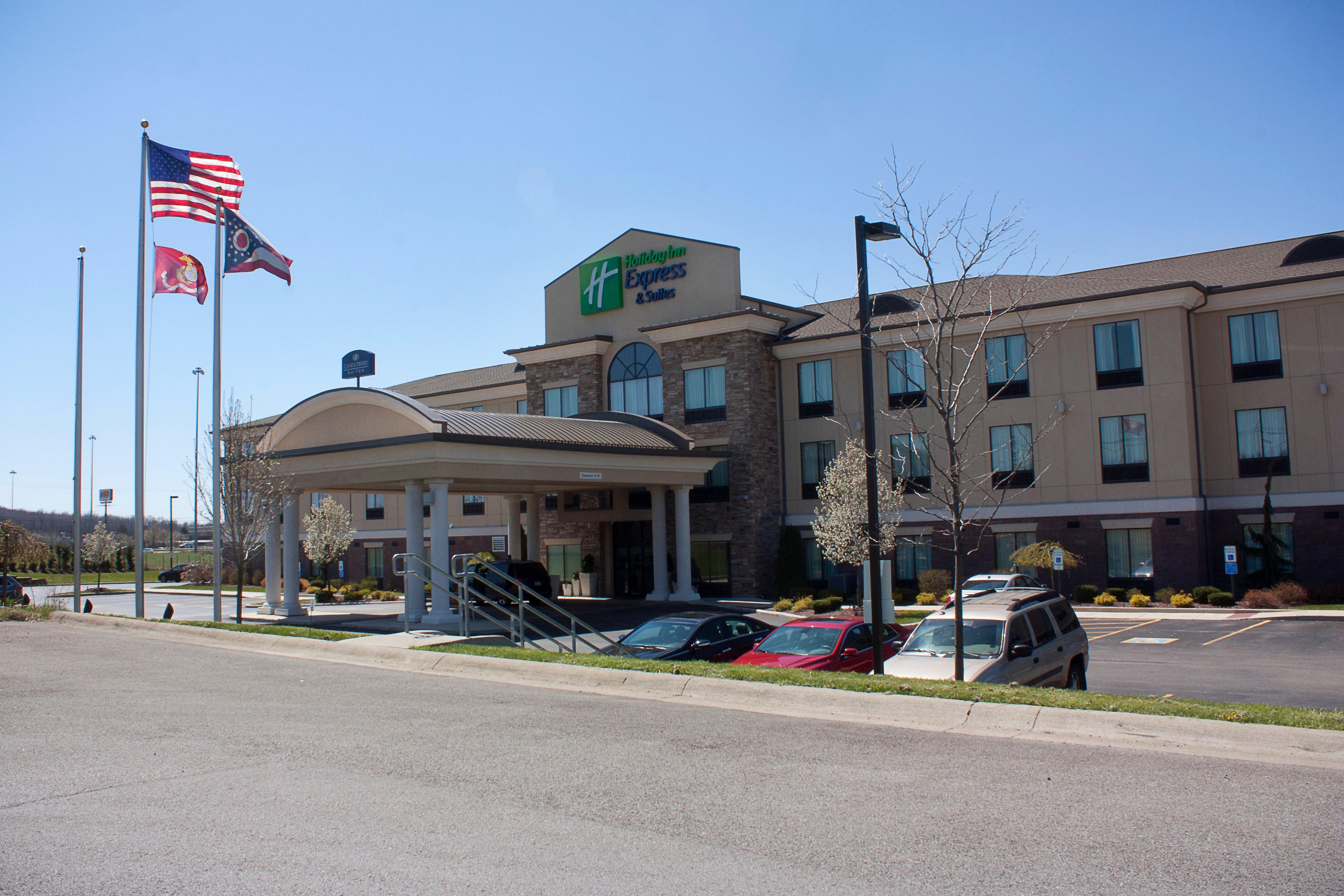 Holiday Inn Express & Suites Youngstown West I 80, An Ihg Hotel Exterior foto