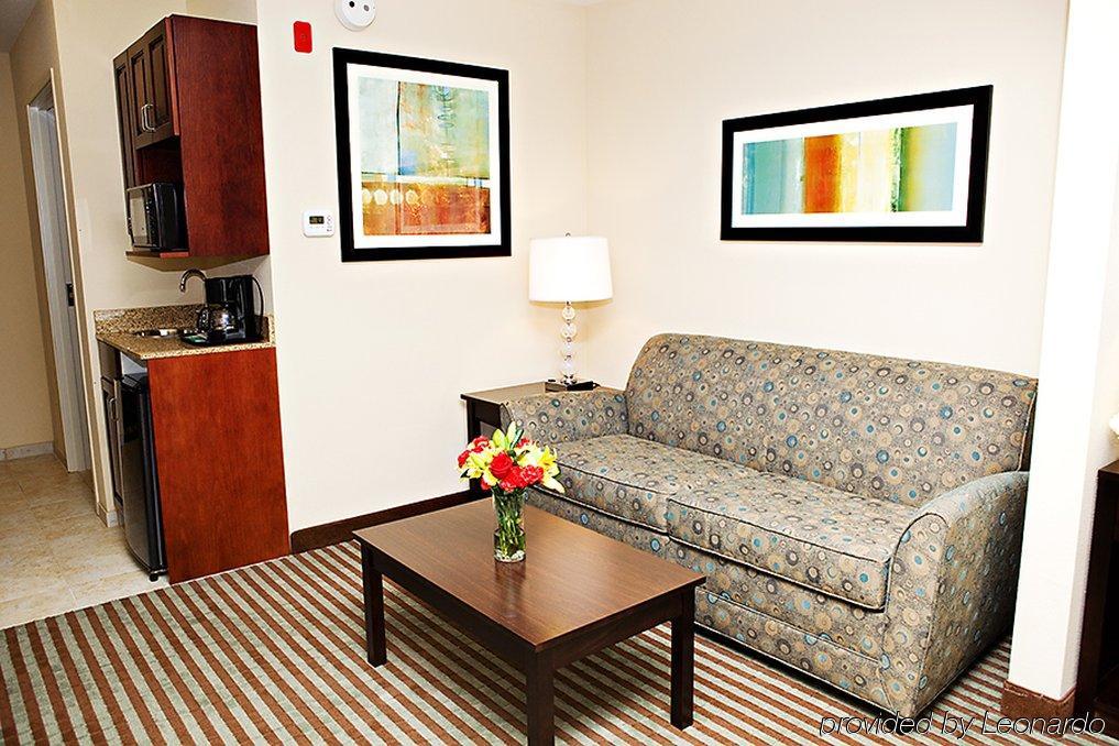 Holiday Inn Express & Suites Youngstown West I 80, An Ihg Hotel Austintown Cameră foto