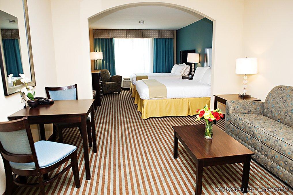 Holiday Inn Express & Suites Youngstown West I 80, An Ihg Hotel Cameră foto