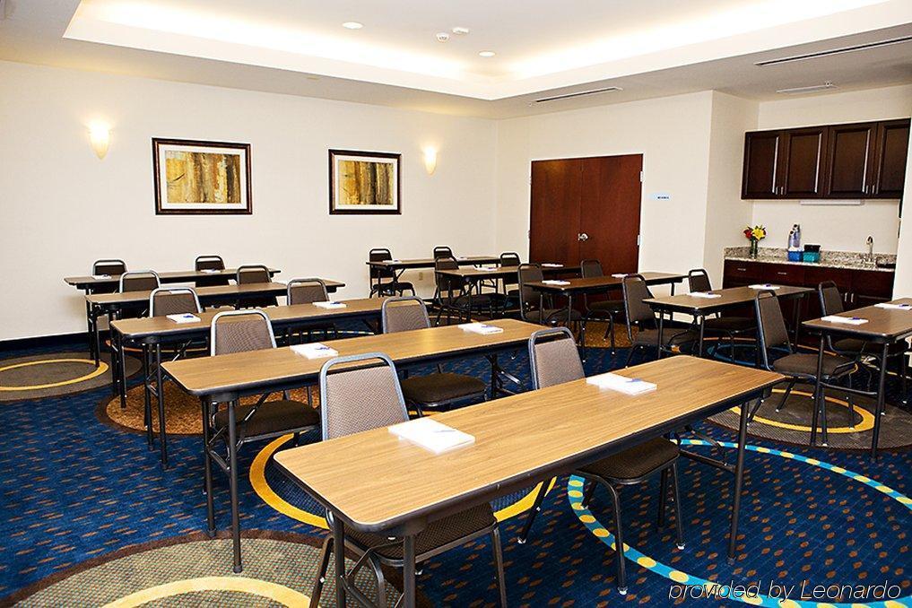 Holiday Inn Express & Suites Youngstown West I 80, An Ihg Hotel Facilități foto